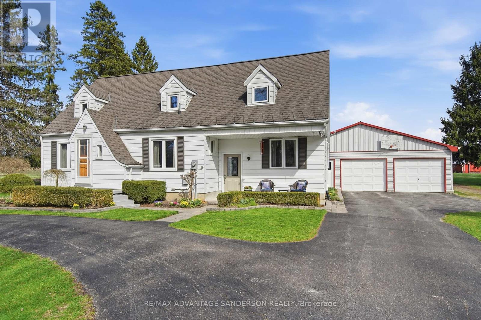 11247 Maple Road, North Middlesex, Ontario  N0M 1A0 - Photo 11 - X13006598