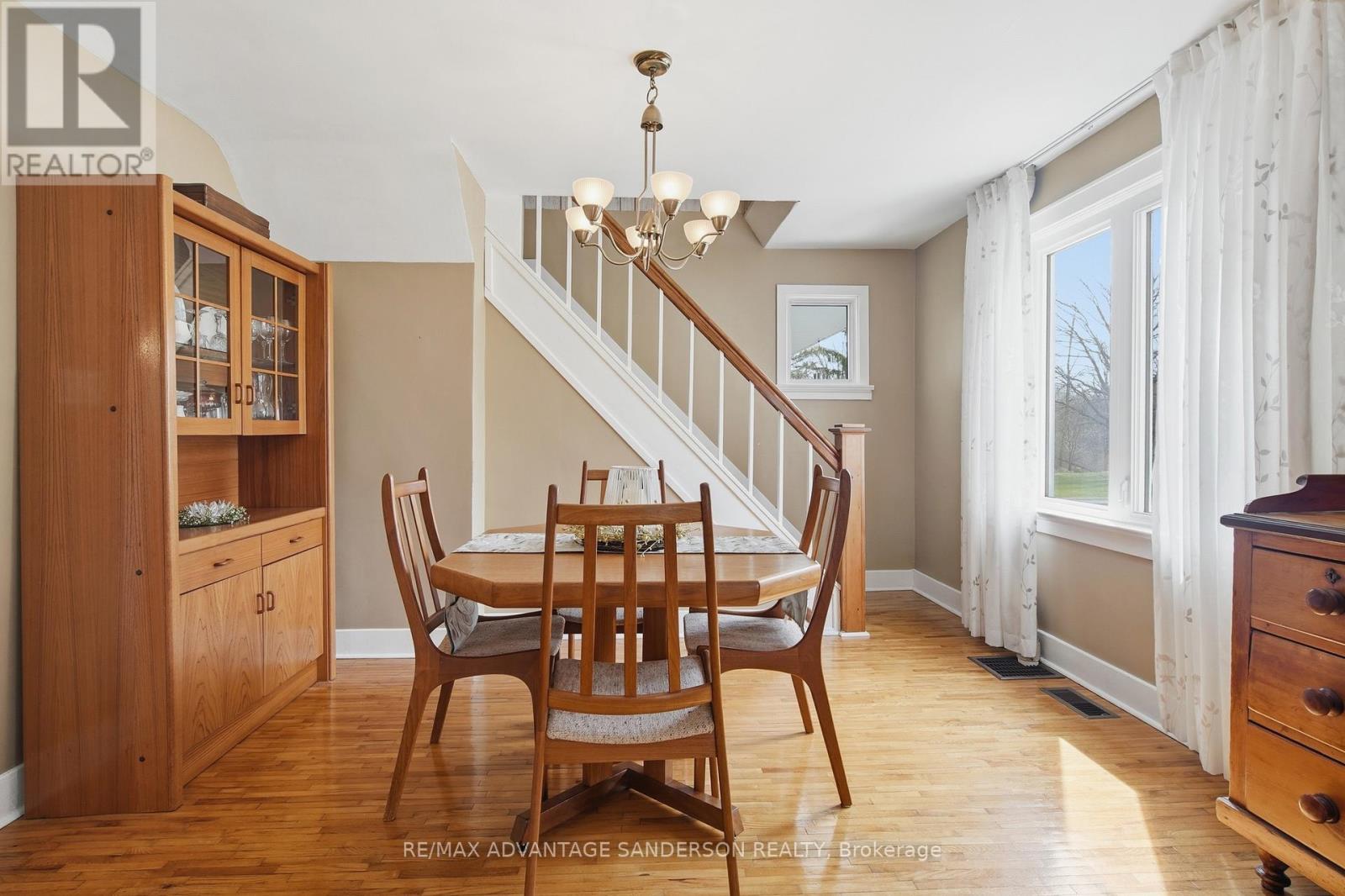 11247 Maple Road, North Middlesex, Ontario  N0M 1A0 - Photo 23 - X13006598