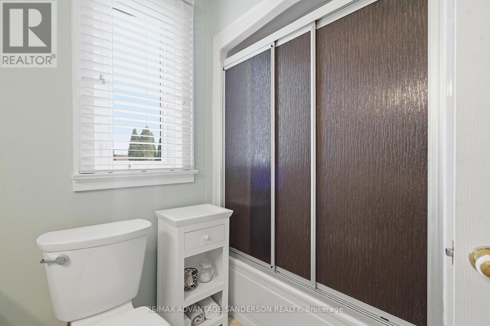 11247 Maple Road, North Middlesex, Ontario  N0M 1A0 - Photo 35 - X13006598