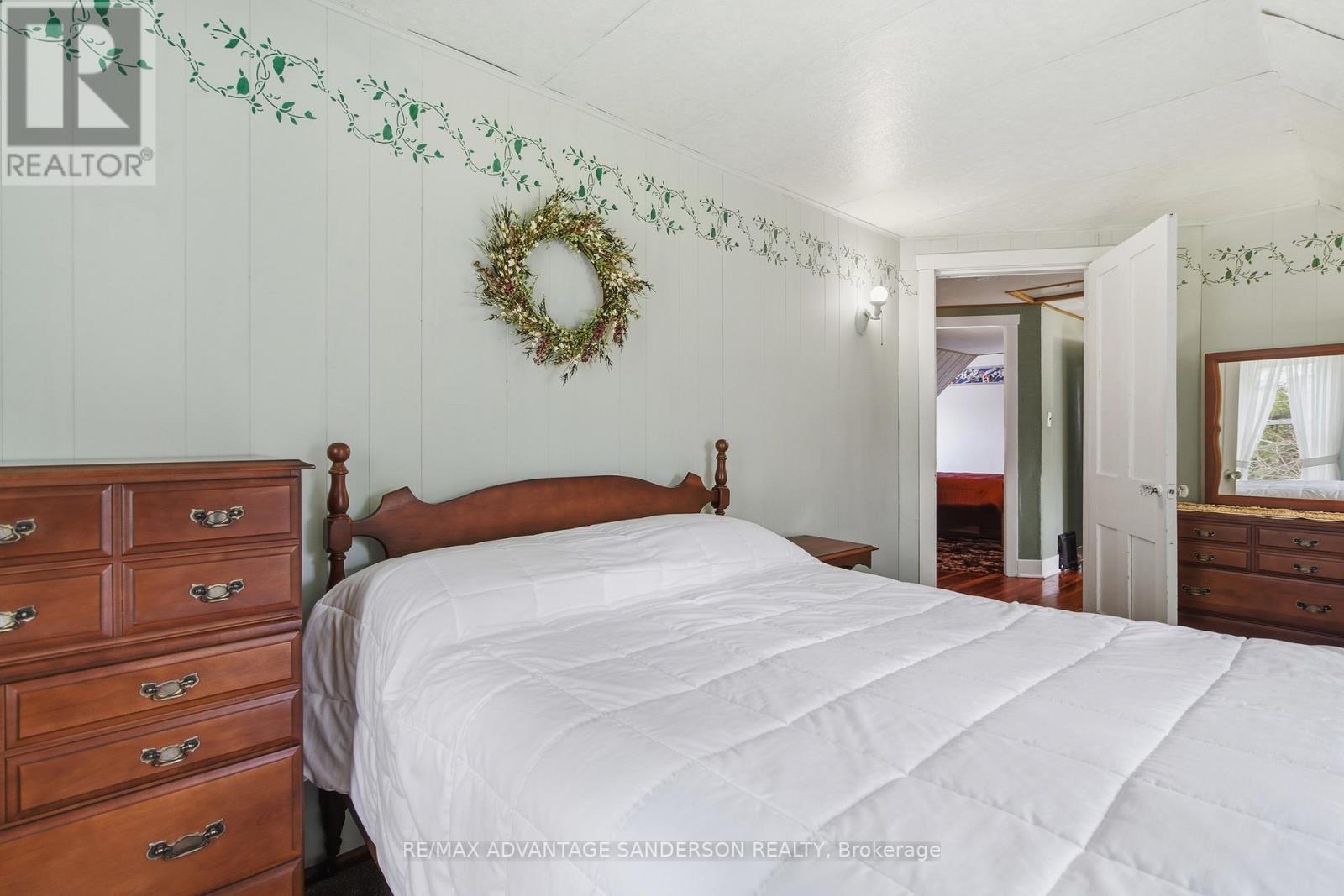 11247 Maple Road, North Middlesex, Ontario  N0M 1A0 - Photo 40 - X13006600