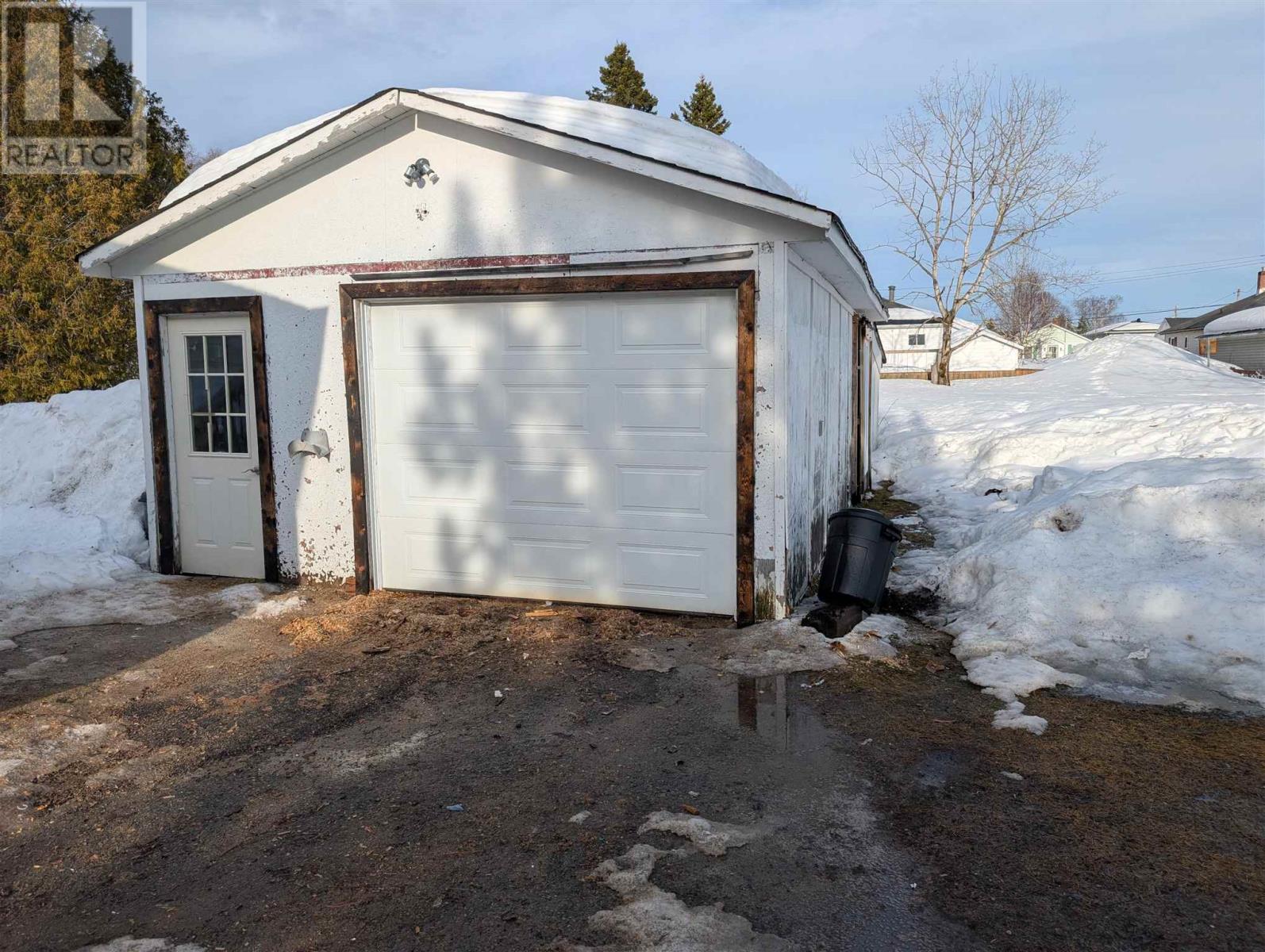 39 Beck Ave, Wawa, Ontario  P0S 1K0 - Photo 21 - SM260703