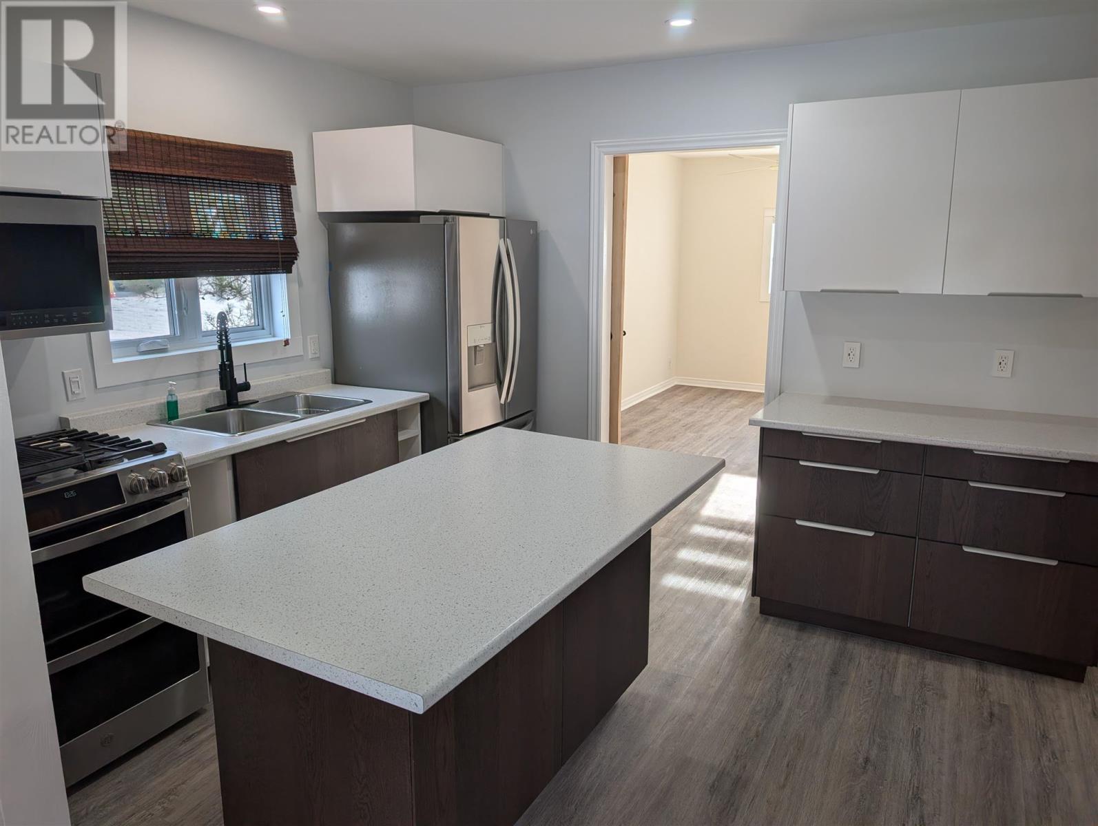 39 Beck Ave, Wawa, Ontario  P0S 1K0 - Photo 9 - SM260703