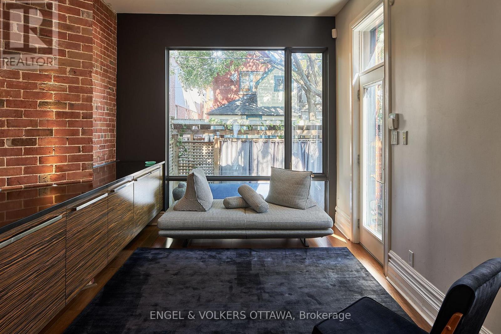 103 James Street, Ottawa, Ontario  K1R 5M2 - Photo 12 - X13006444