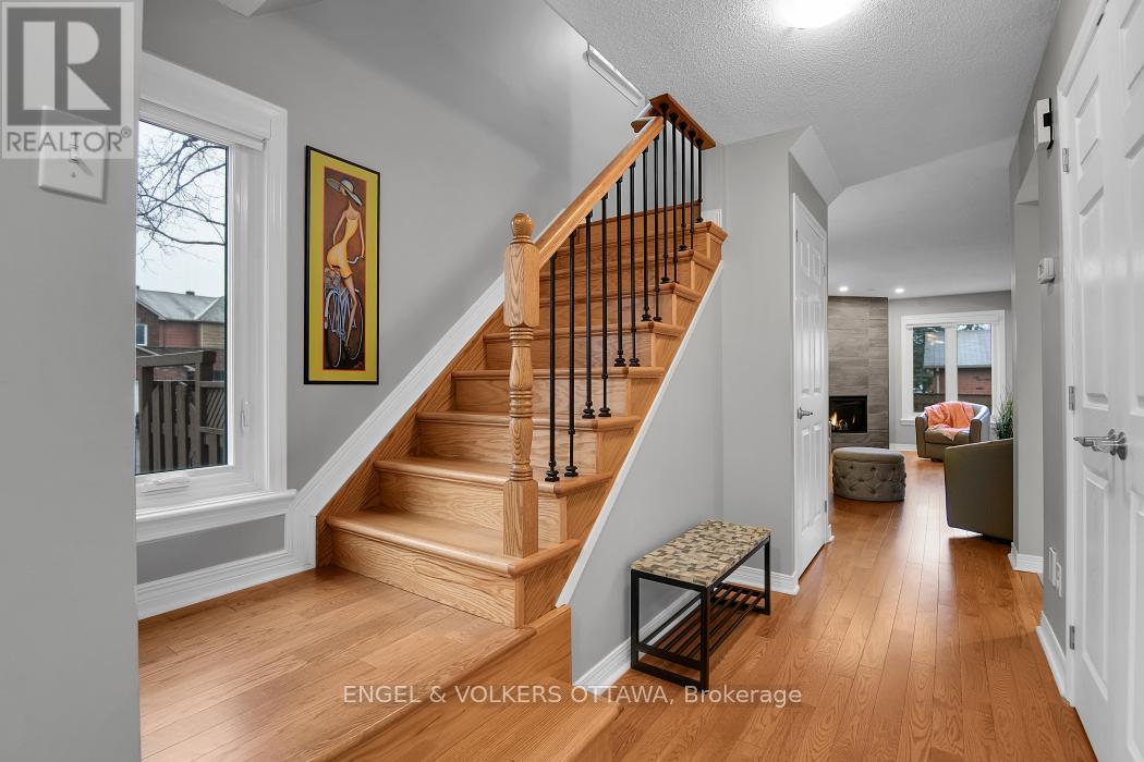 1 Maurya Court, Ottawa, Ontario  K1G 5S2 - Photo 4 - X13006484