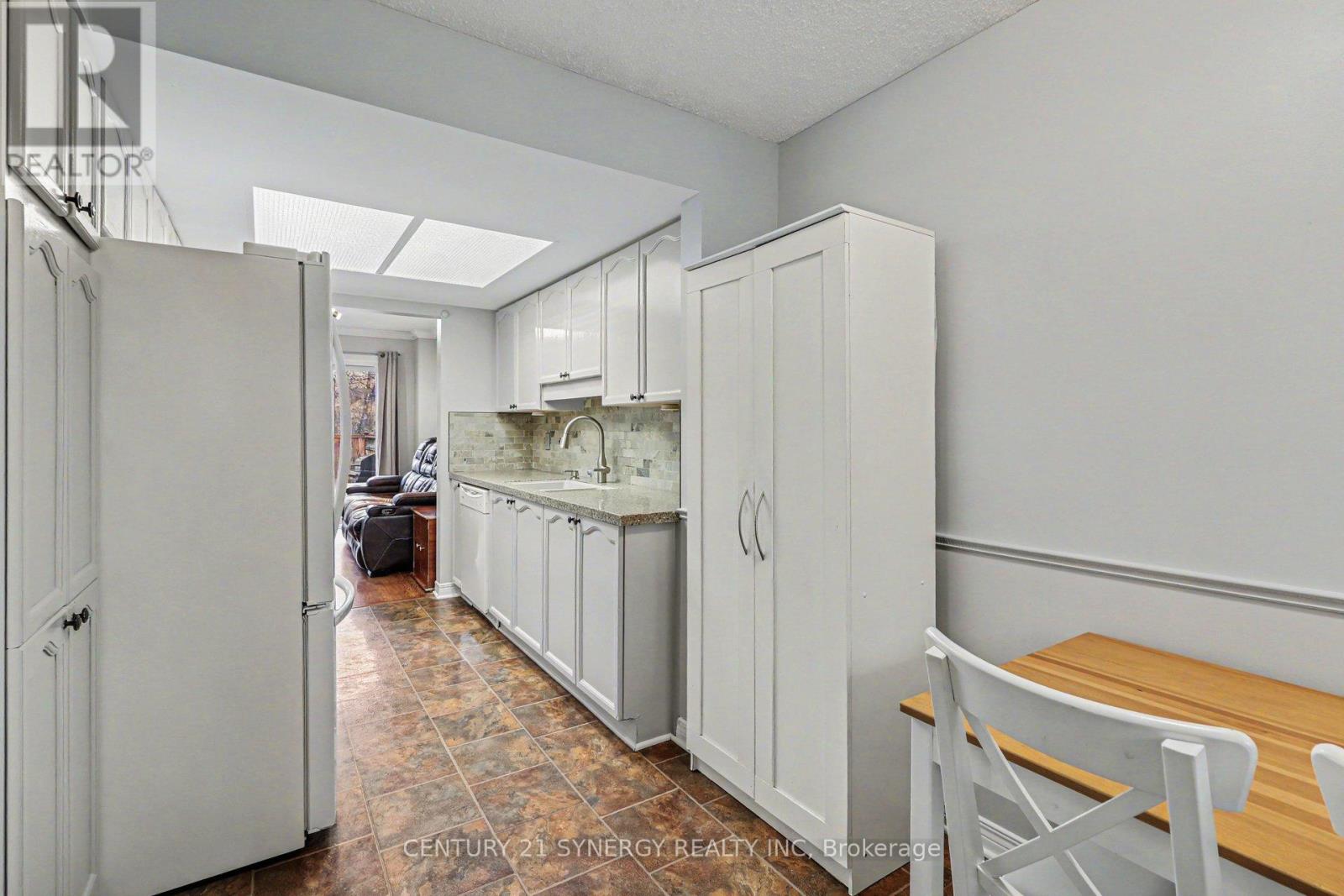 41 Hunterswood Crescent, Ottawa, Ontario  K1G 5V7 - Photo 11 - X13006496