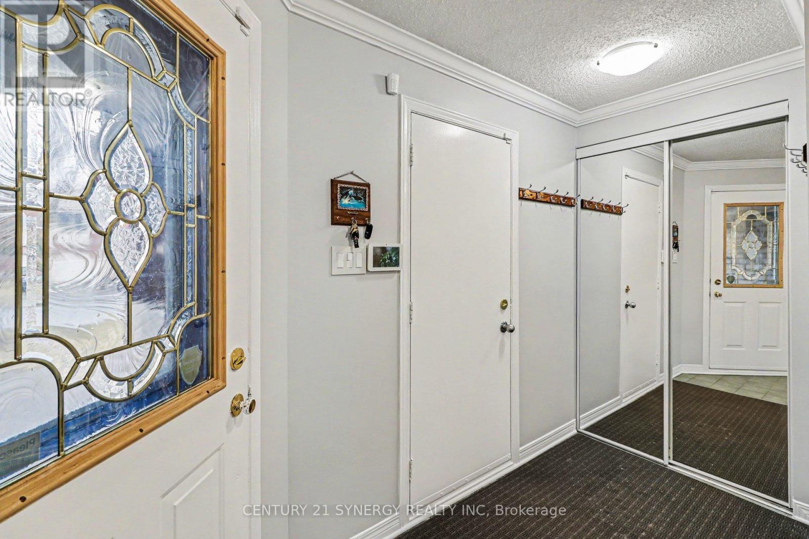 41 Hunterswood Crescent, Ottawa, Ontario  K1G 5V7 - Photo 4 - X13006496