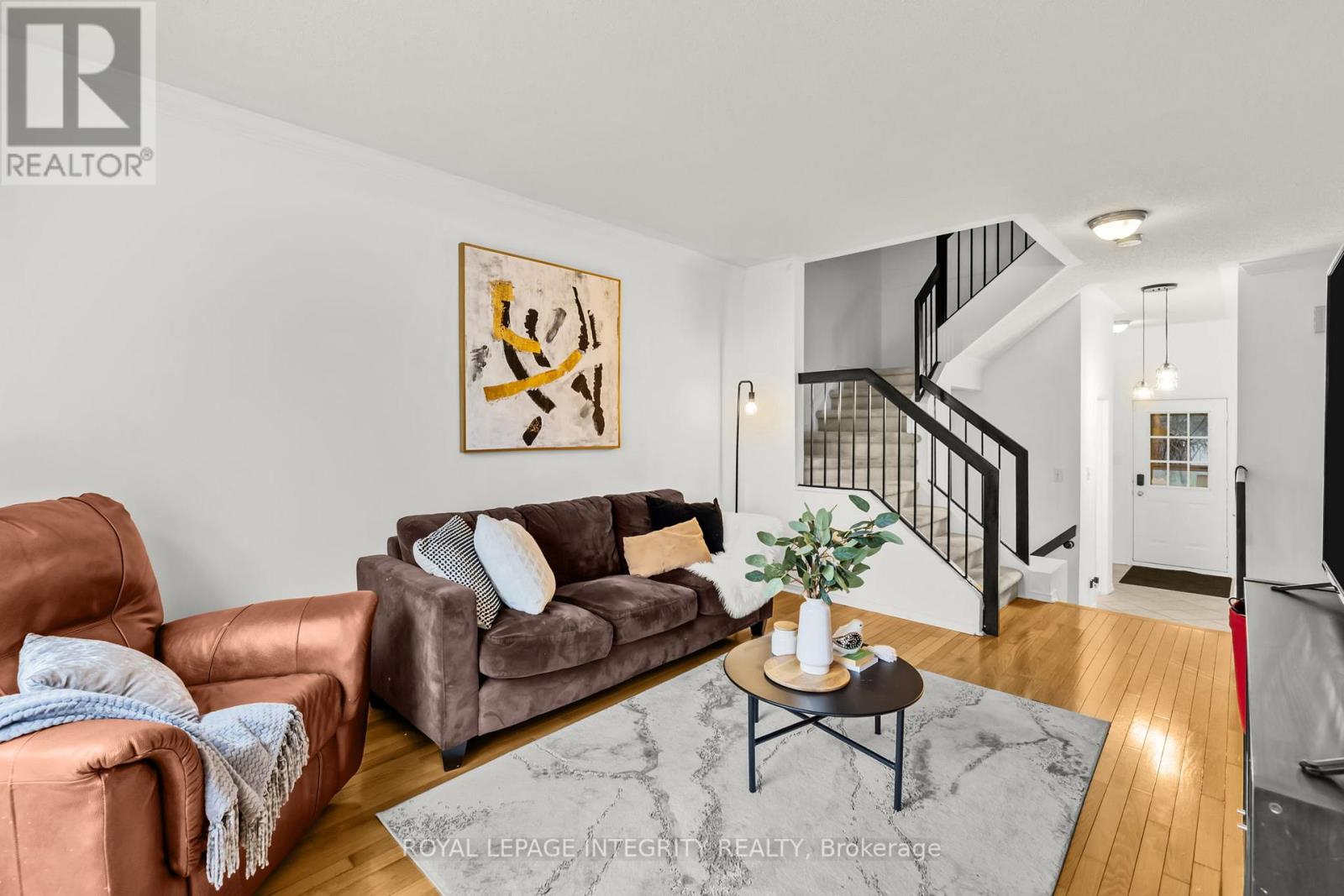 6383 Sablewood Place, Ottawa, Ontario  K1C 7M3 - Photo 7 - X13006584