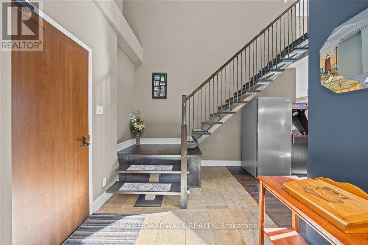 #ph804 - 320 Mcleod Street, Ottawa, Ontario  K2P 1A3 - Photo 3 - X13006610