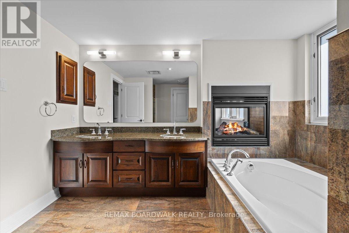 #ph804 - 320 Mcleod Street, Ottawa, Ontario  K2P 1A3 - Photo 31 - X13006610