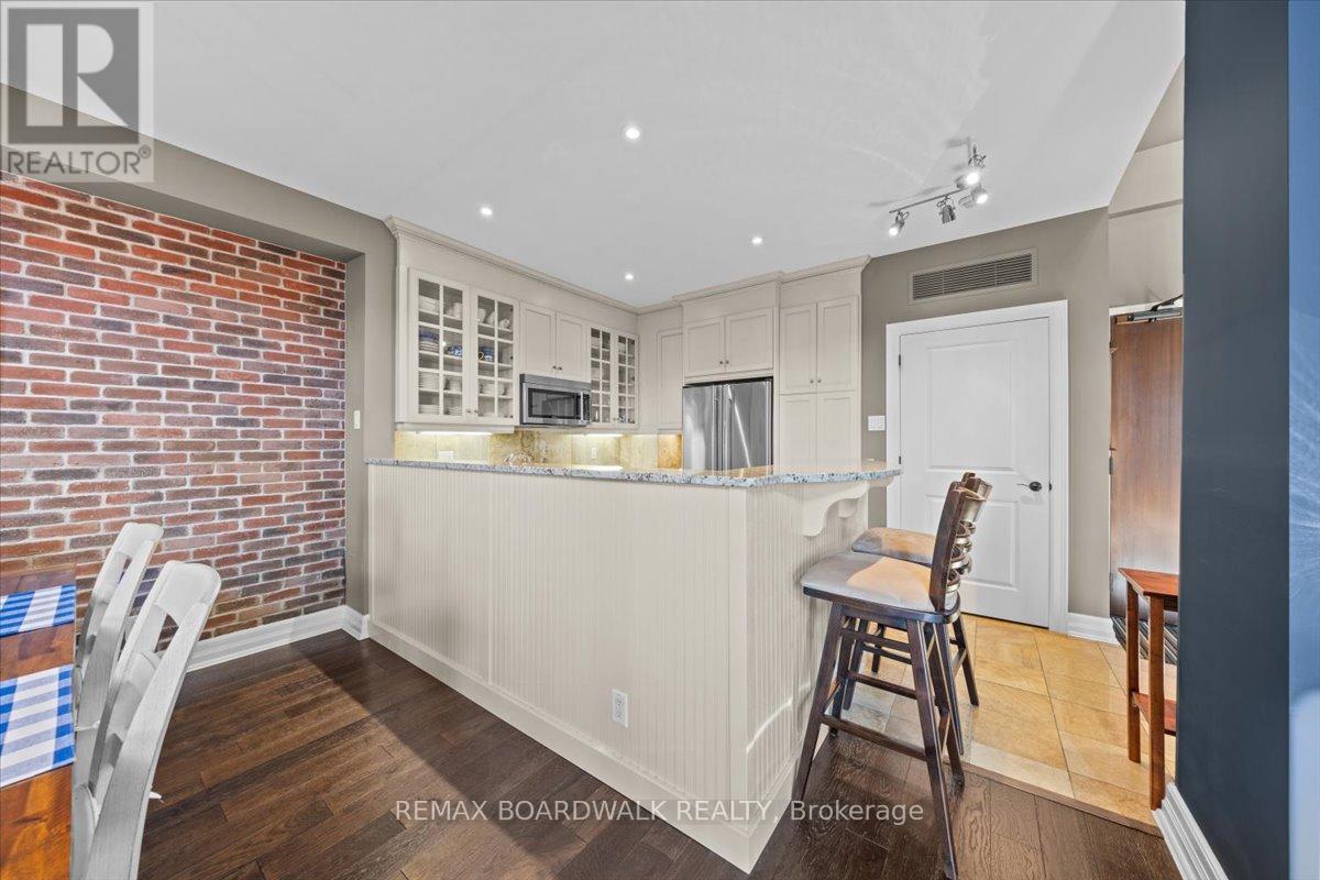 #ph804 - 320 Mcleod Street, Ottawa, Ontario  K2P 1A3 - Photo 8 - X13006610