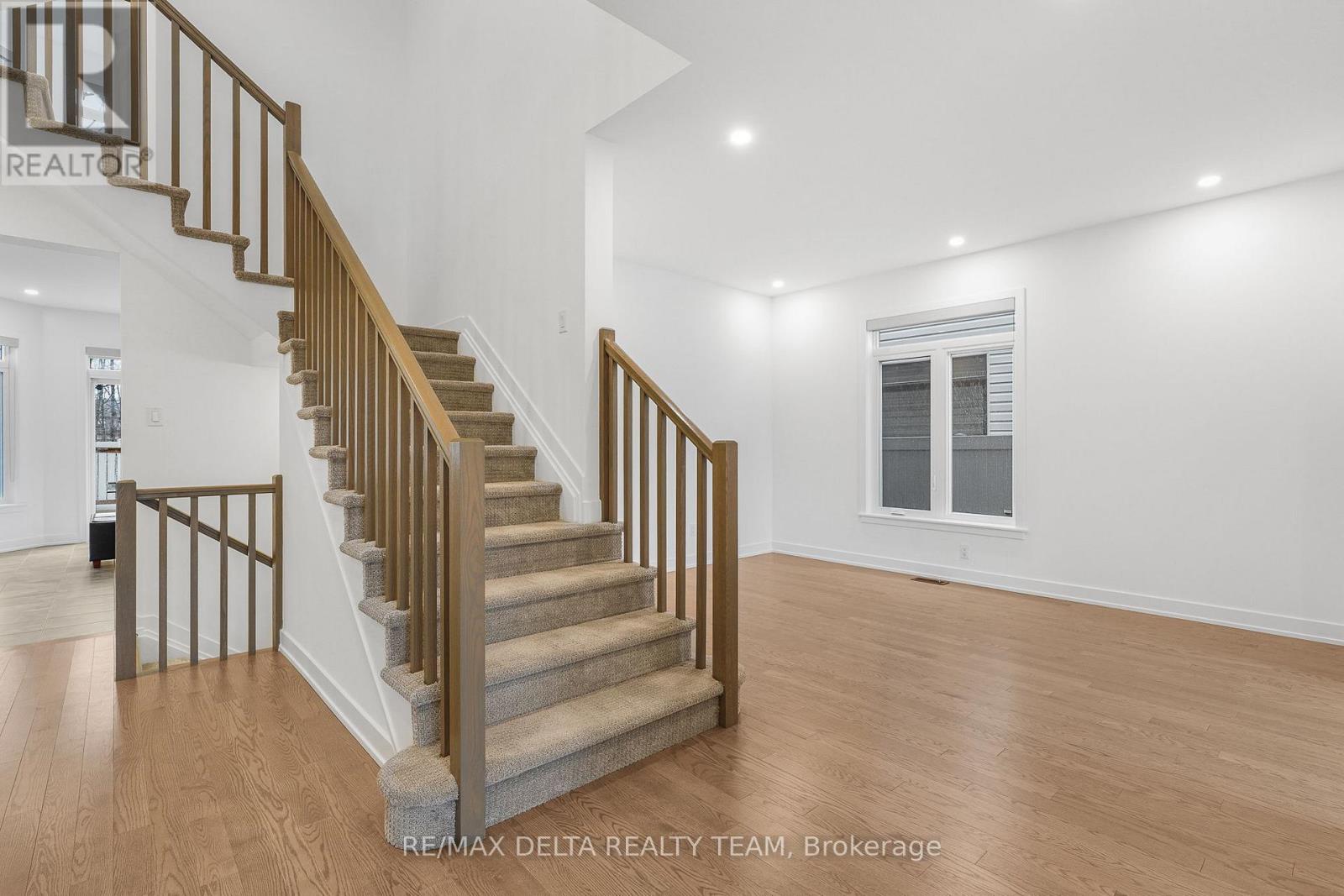 39 Angel Heights, Ottawa, Ontario  K2S 2N2 - Photo 6 - X13006712