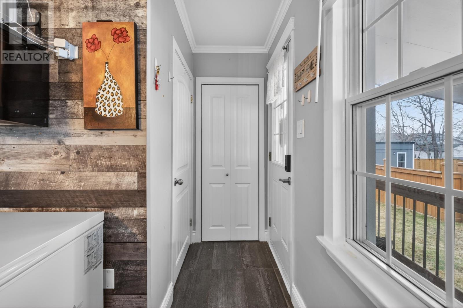 338 Myrtle Street, Summerside, Prince Edward Island  C1N 1X6 - Photo 15 - 202607595