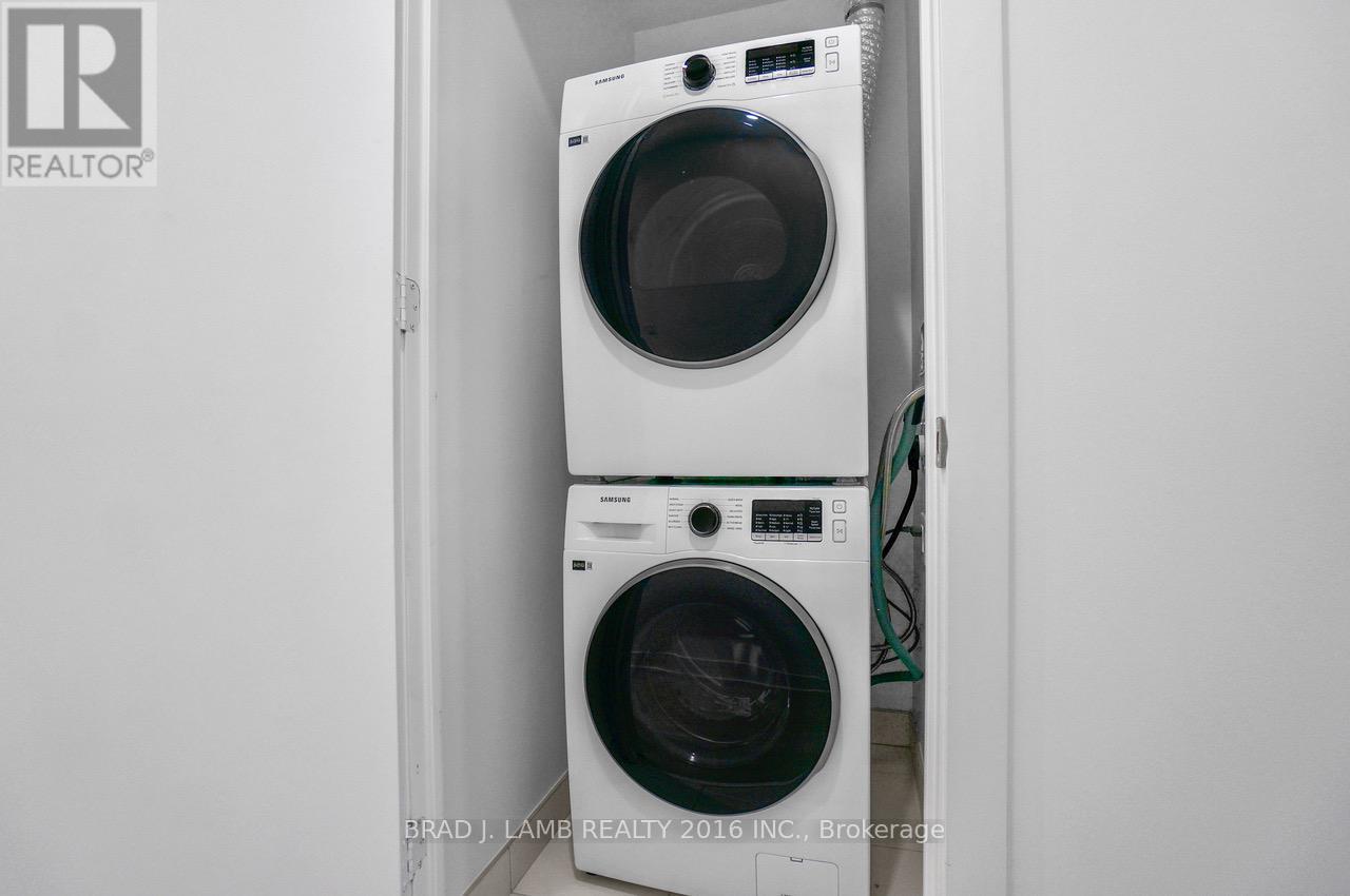 1313 - 195 Mccaul Street, Toronto, Ontario  M5T 1W6 - Photo 17 - C13006328