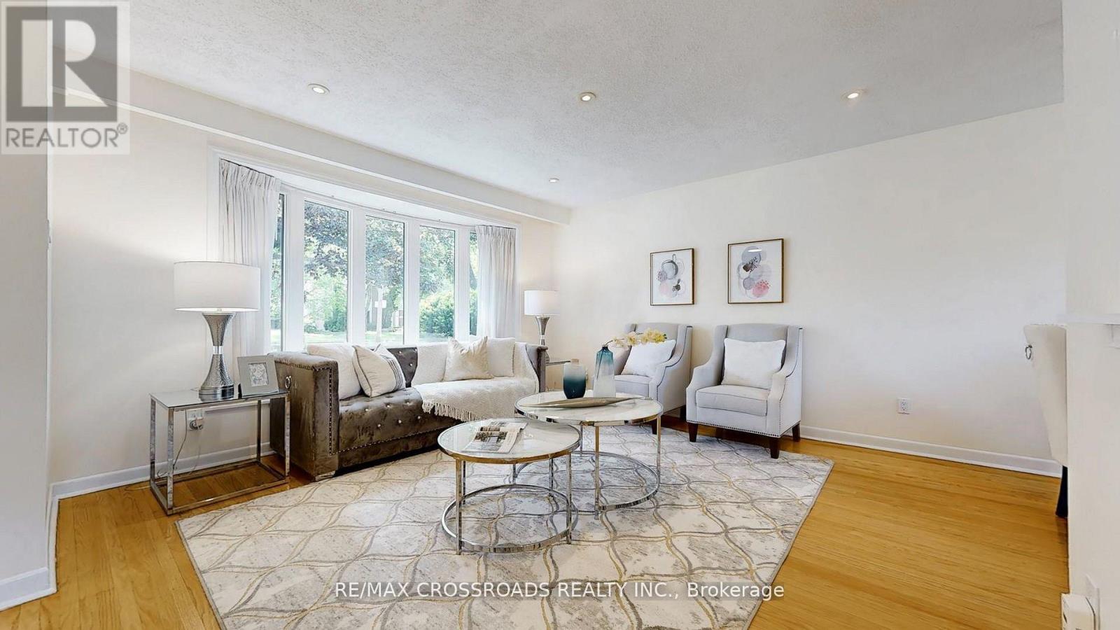 47 Flavian Crescent, Toronto, Ontario  M2H 1V8 - Photo 4 - C13006332