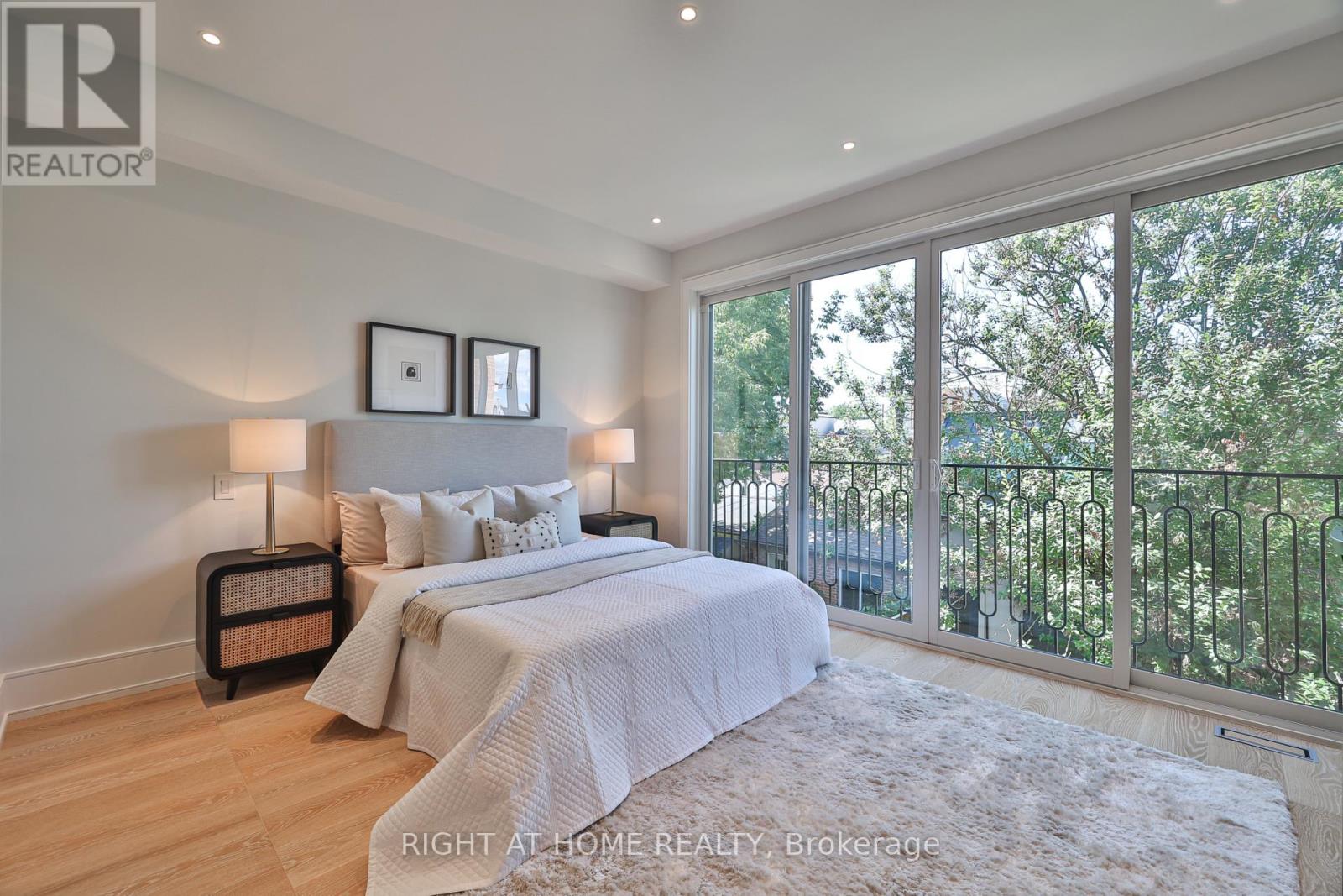 444 Roxton Road, Toronto, Ontario  M6G 3R4 - Photo 12 - C13006338