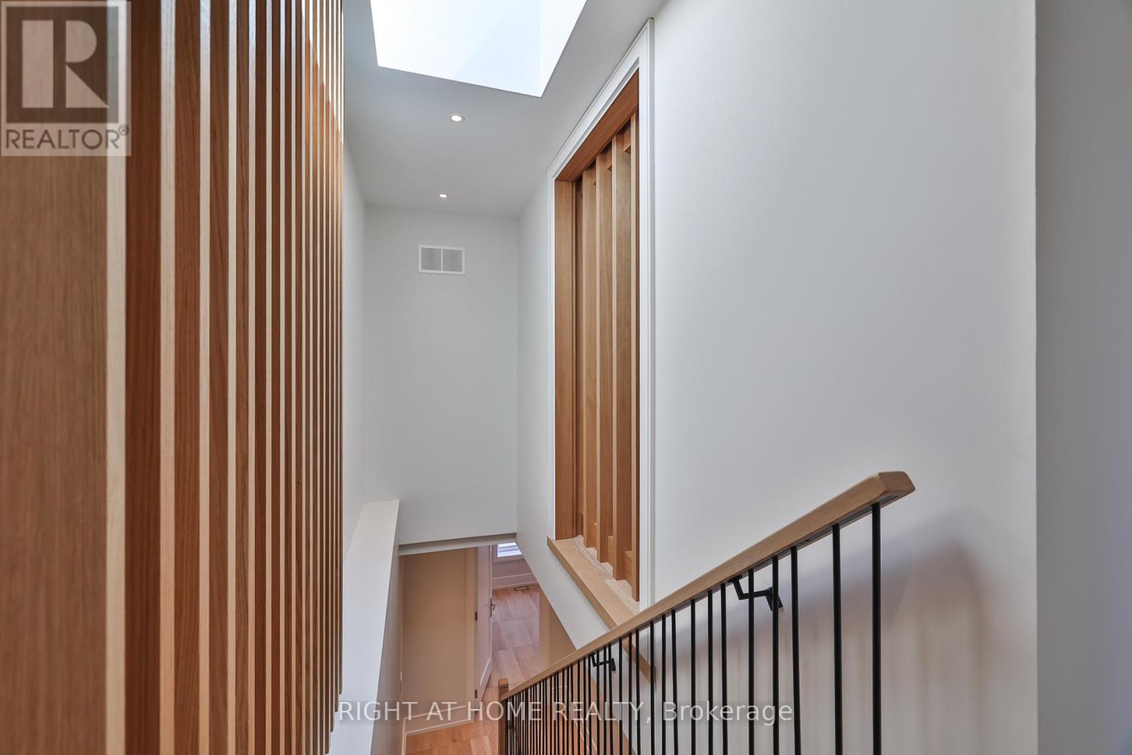 444 Roxton Road, Toronto, Ontario  M6G 3R4 - Photo 31 - C13006338