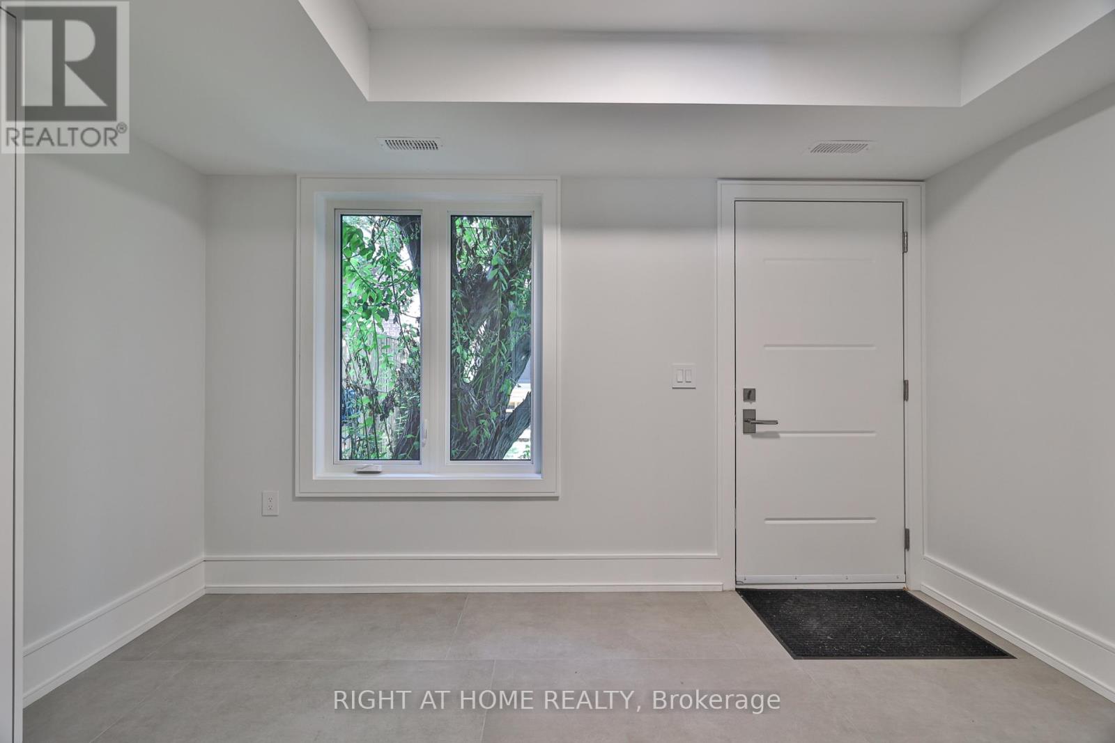 444 Roxton Road, Toronto, Ontario  M6G 3R4 - Photo 49 - C13006338