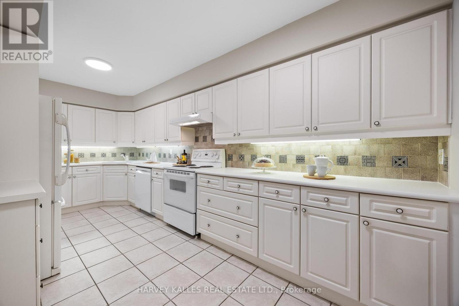 407 - 350 Lonsdale Road, Toronto, Ontario  M5P 1R6 - Photo 15 - C13006382