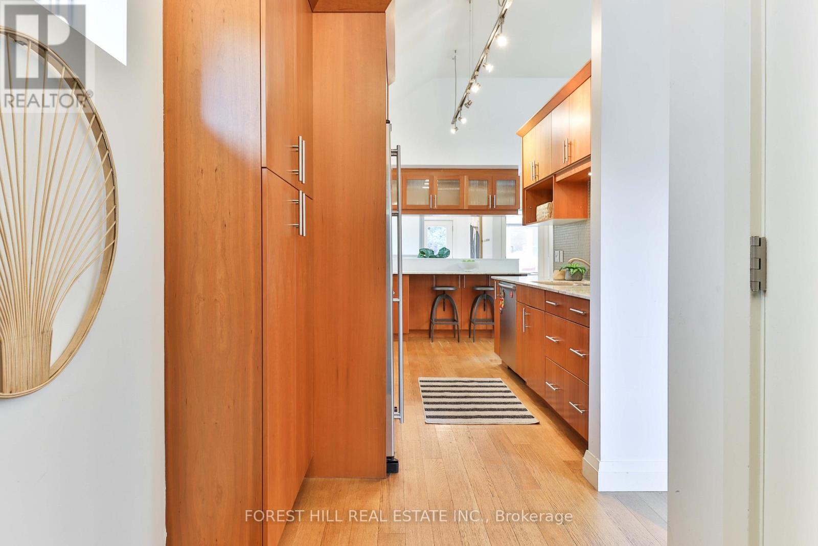 22 Whitewood Road, Toronto, Ontario  M4S 2X7 - Photo 3 - C13006450