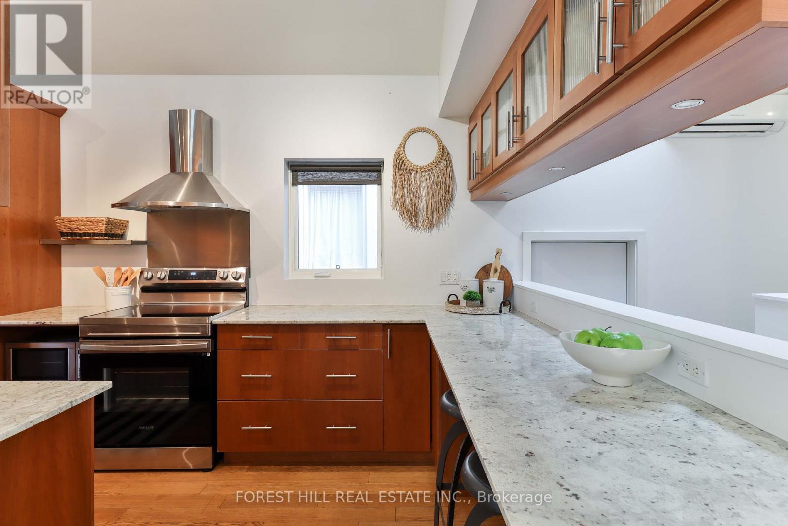 22 Whitewood Road, Toronto, Ontario  M4S 2X7 - Photo 6 - C13006450