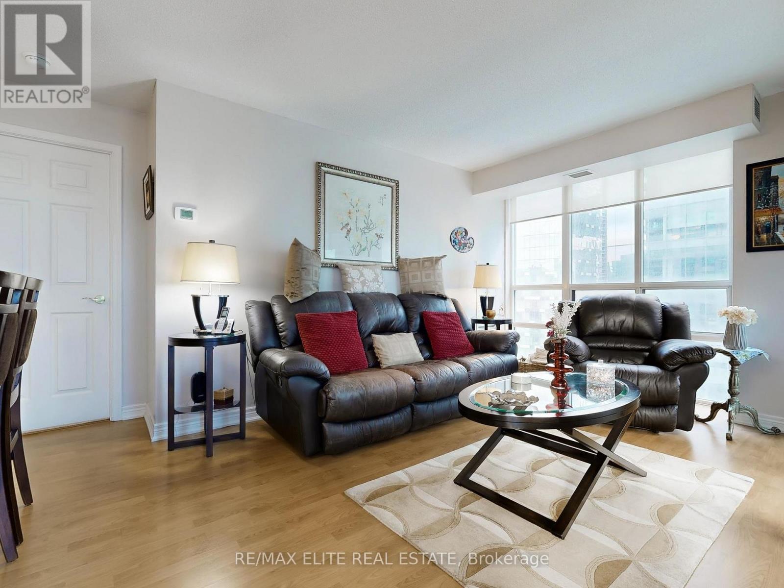 1806 - 30 Grand Trunk Crescent, Toronto, Ontario  M5J 3A4 - Photo 21 - C13006478