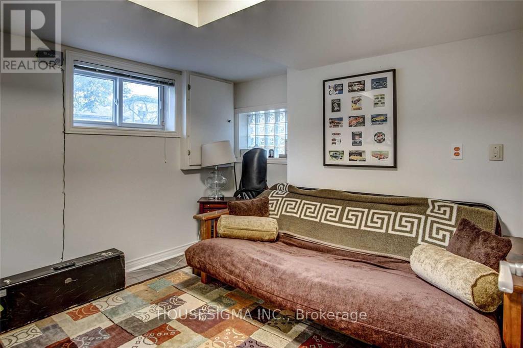 Main - 116 Cranbrooke Avenue, Toronto, Ontario  M5M 1M7 - Photo 20 - C13006552