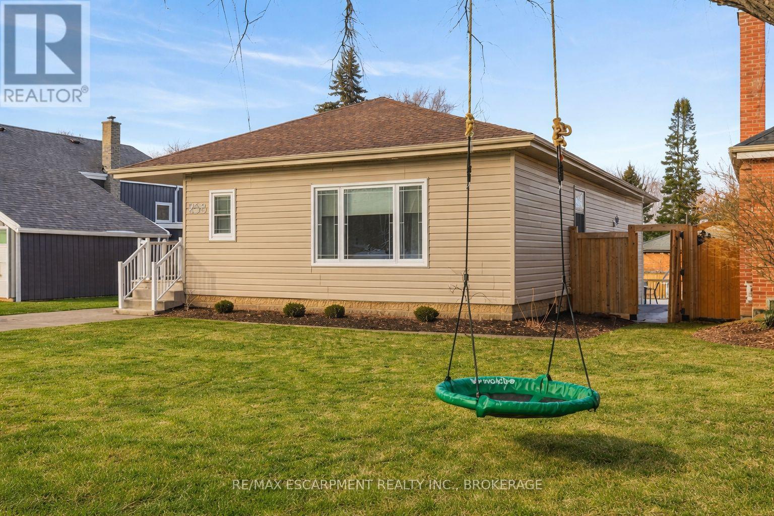 258 SANATORIUM ROAD, Hamilton, Ontario