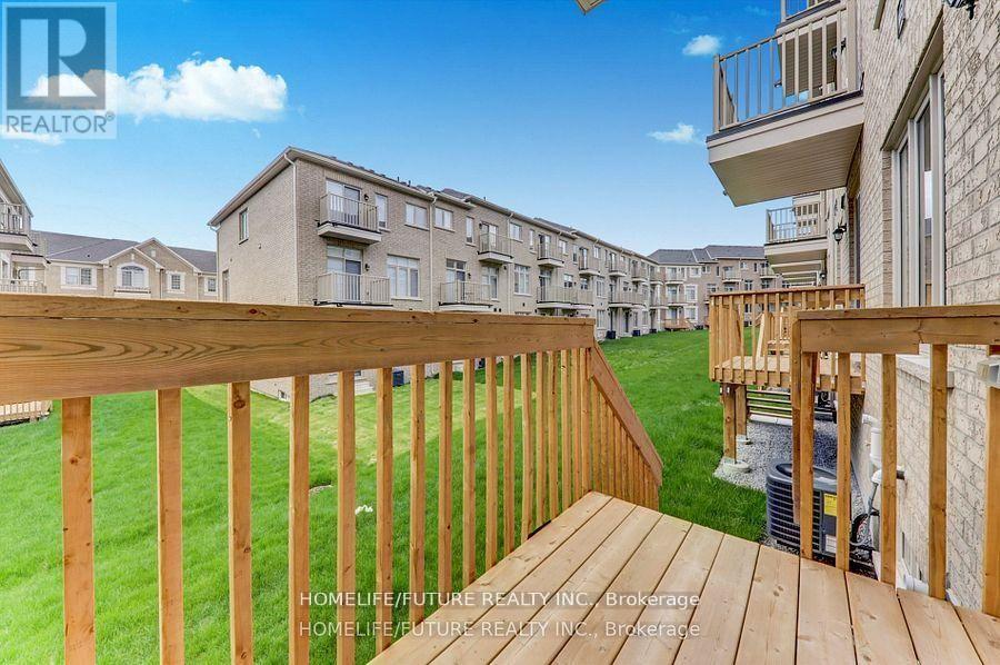 26 Thomas Hope Lane, Markham, Ontario  L3S 0E9 - Photo 8 - N13002590