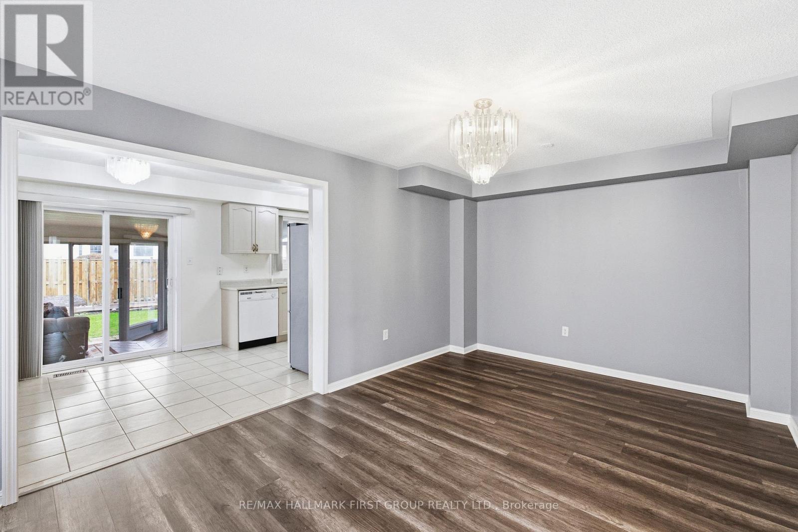 32 Samandria Avenue, Whitby, Ontario  L1R 2Z7 - Photo 6 - E13006630