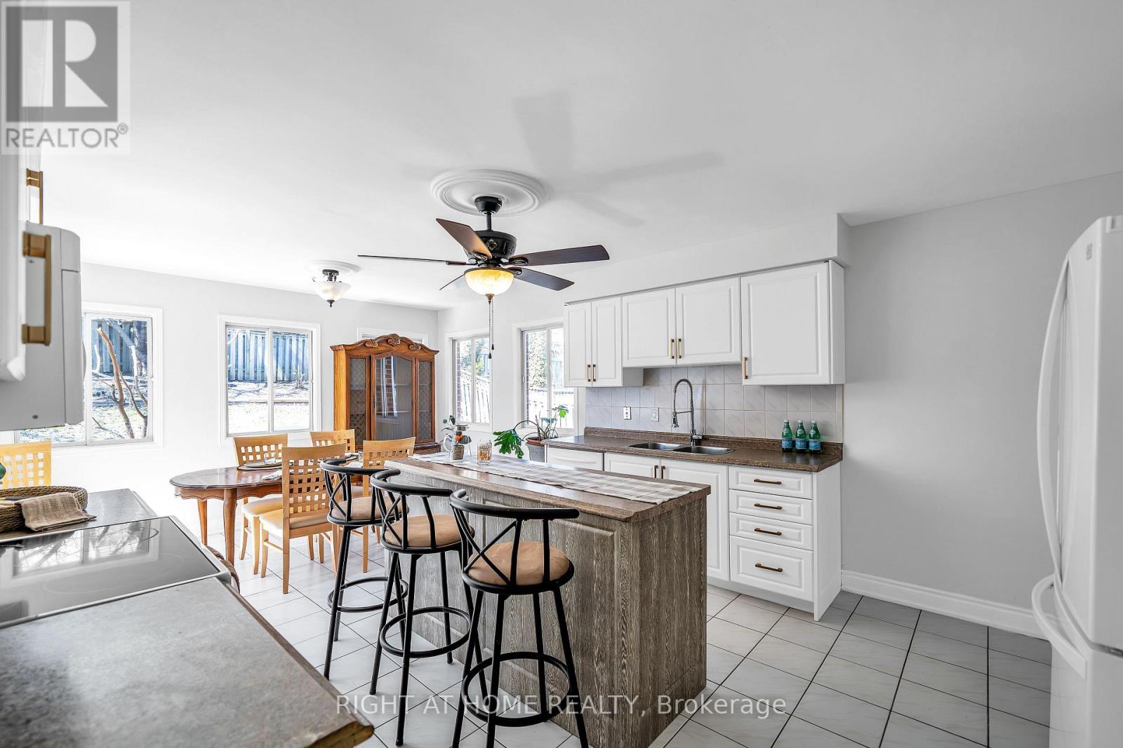 1657 Dellbrook Avenue, Pickering, Ontario  L1X 2E7 - Photo 13 - E13006654