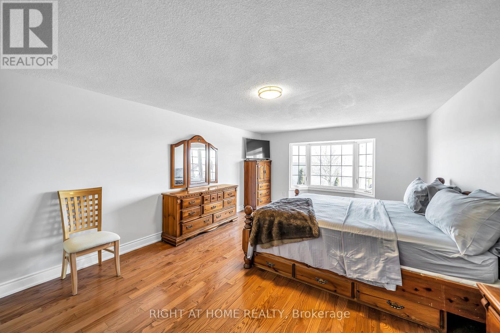 1657 Dellbrook Avenue, Pickering, Ontario  L1X 2E7 - Photo 22 - E13006654