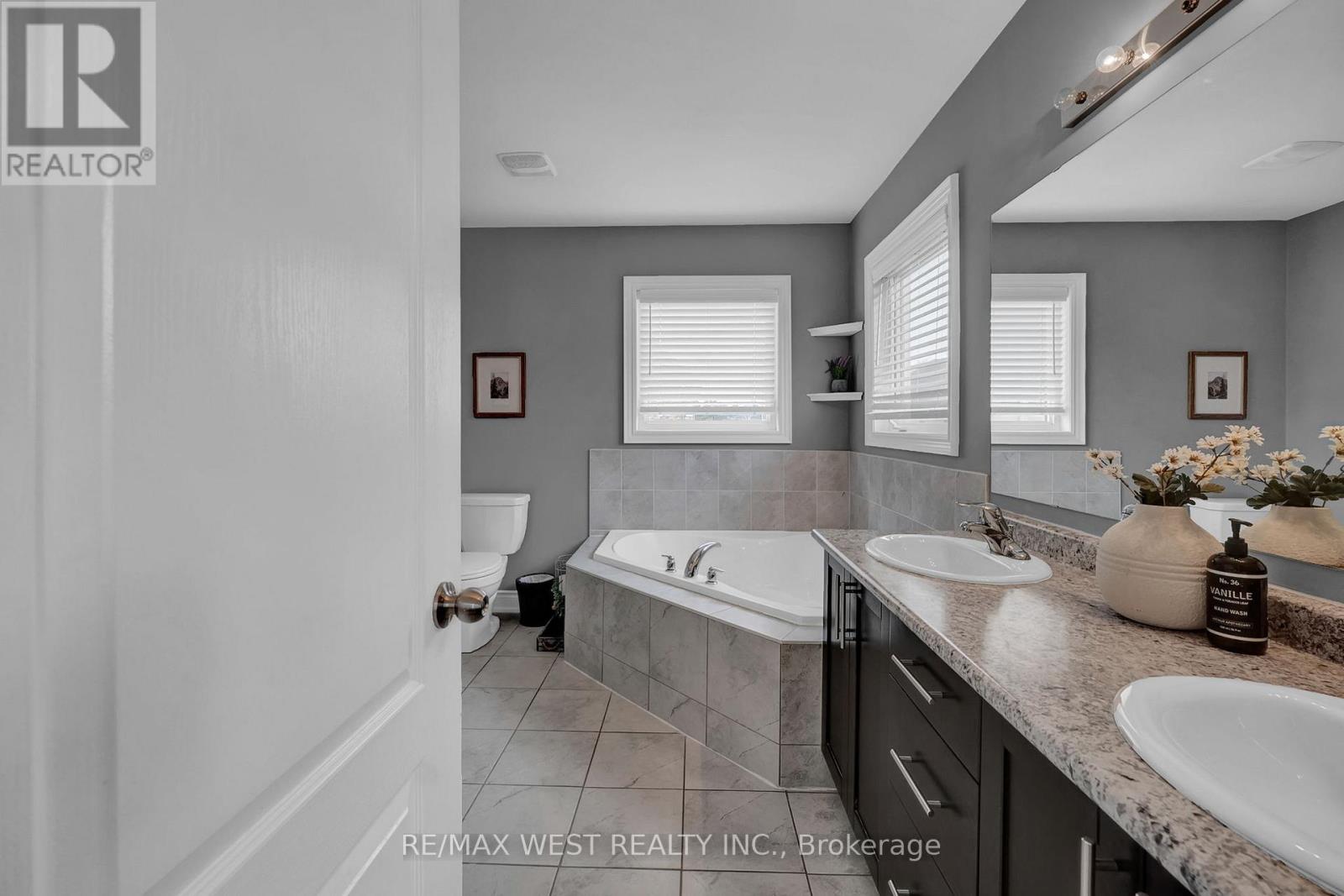 100 Bruce Cameron Drive, Clarington, Ontario  L1C 0W1 - Photo 27 - E13006668