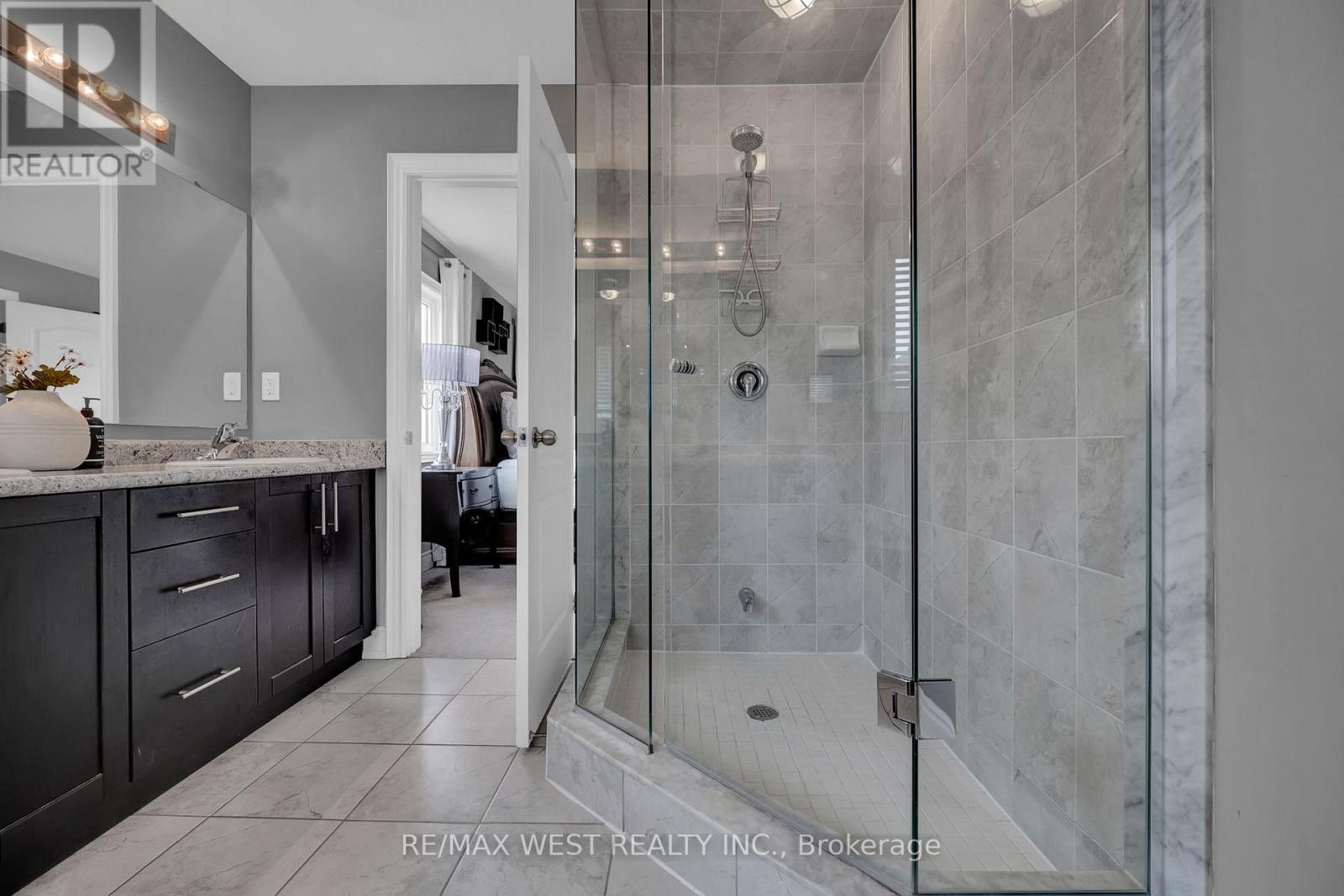 100 Bruce Cameron Drive, Clarington, Ontario  L1C 0W1 - Photo 29 - E13006668