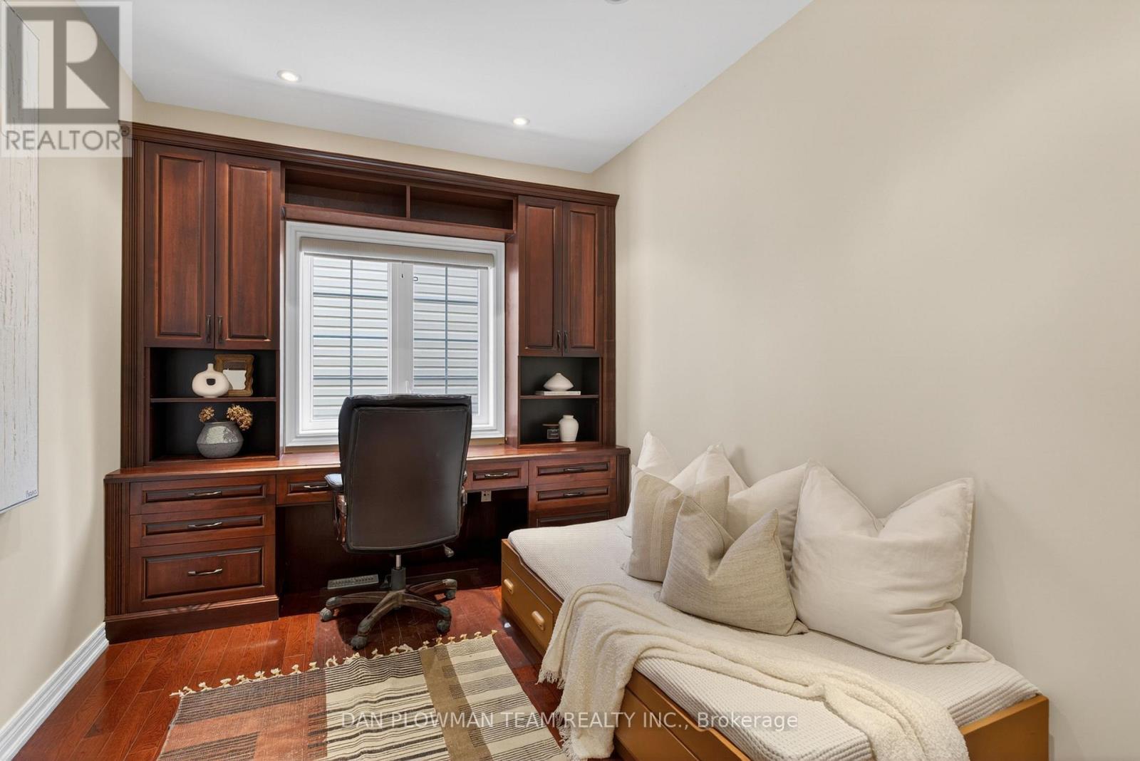 1609 Badgley Drive, Oshawa, Ontario  L1K 0H2 - Photo 15 - E13006704