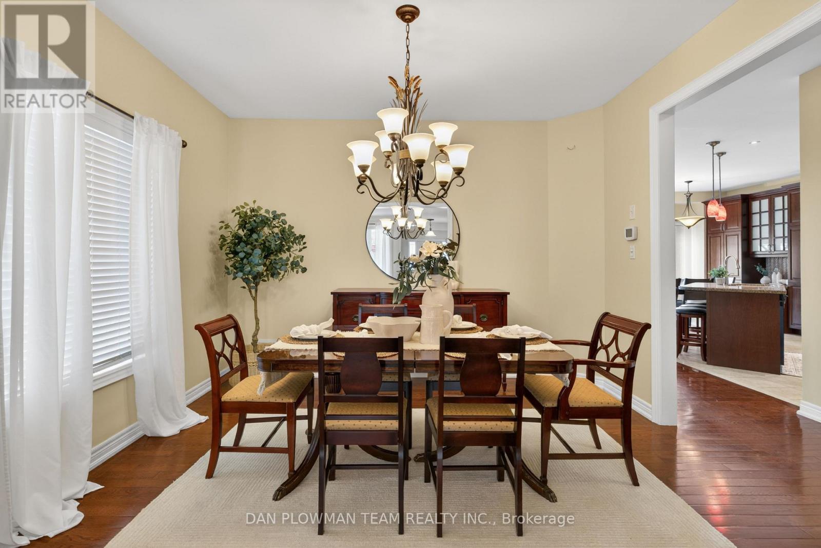 1609 Badgley Drive, Oshawa, Ontario  L1K 0H2 - Photo 7 - E13006704