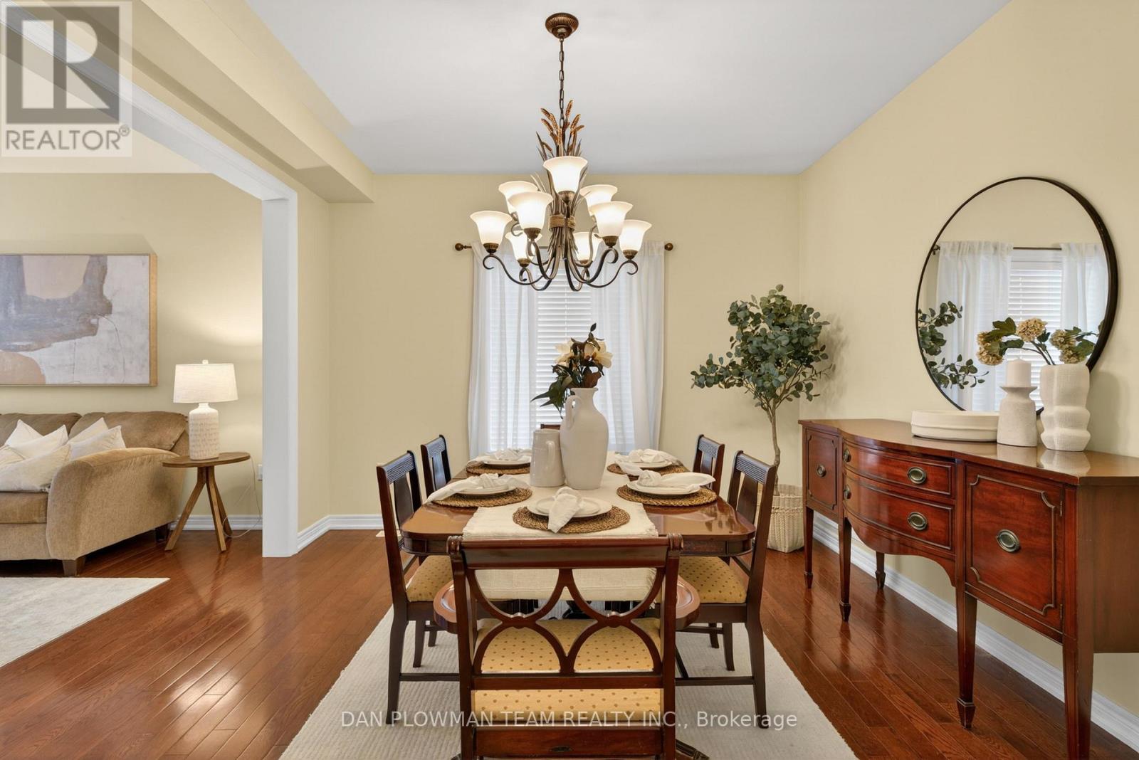 1609 Badgley Drive, Oshawa, Ontario  L1K 0H2 - Photo 8 - E13006704