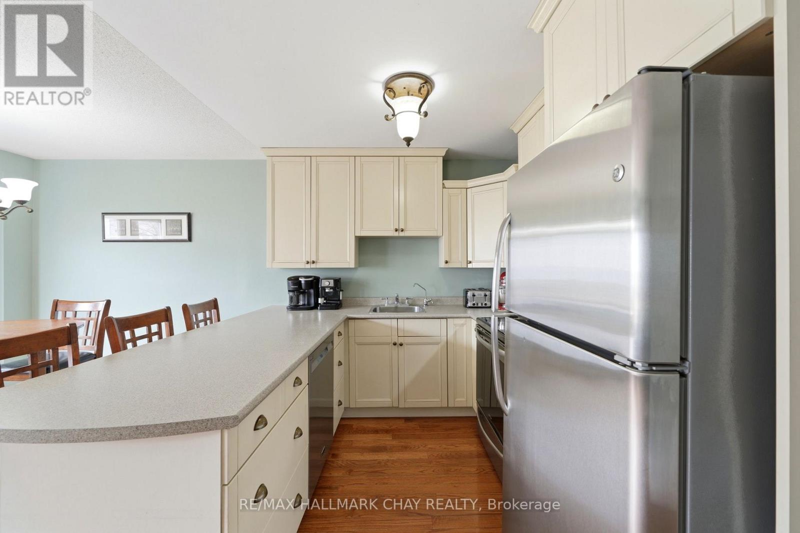 10 Parkside Crescent, Essa, Ontario  L0M 1B3 - Photo 15 - N13006232