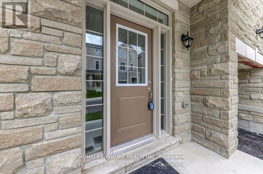 26 Thomas Hope Lane, Markham, Ontario  L3S 0E9 - Photo 3 - N13002590