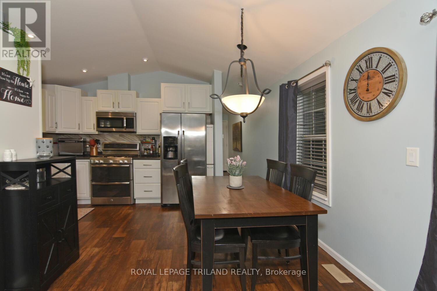 18 - 9826 Northville Crescent, Lambton Shores, Ontario  N0M 2N0 - Photo 13 - X13003144