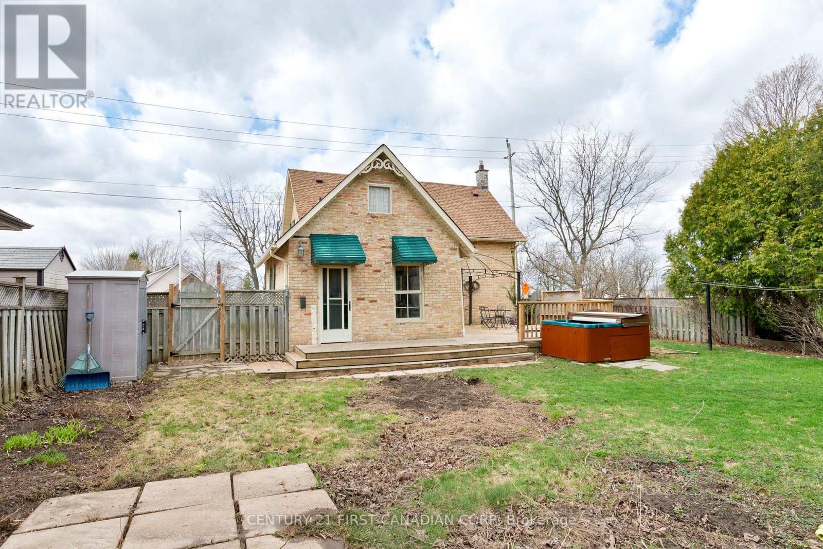 1 Fairview Avenue, St. Thomas, Ontario  N5R 4X2 - Photo 35 - X13006298