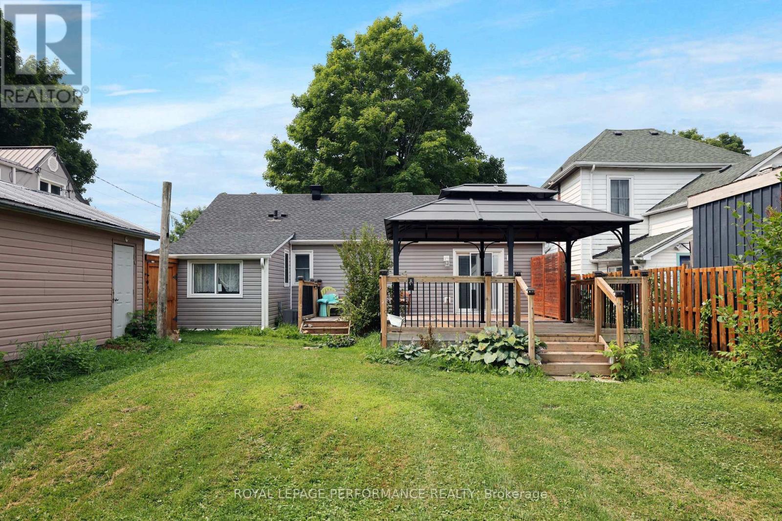 63 Wilson Street E, Perth, Ontario  K7H 1M2 - Photo 1 - X12760680