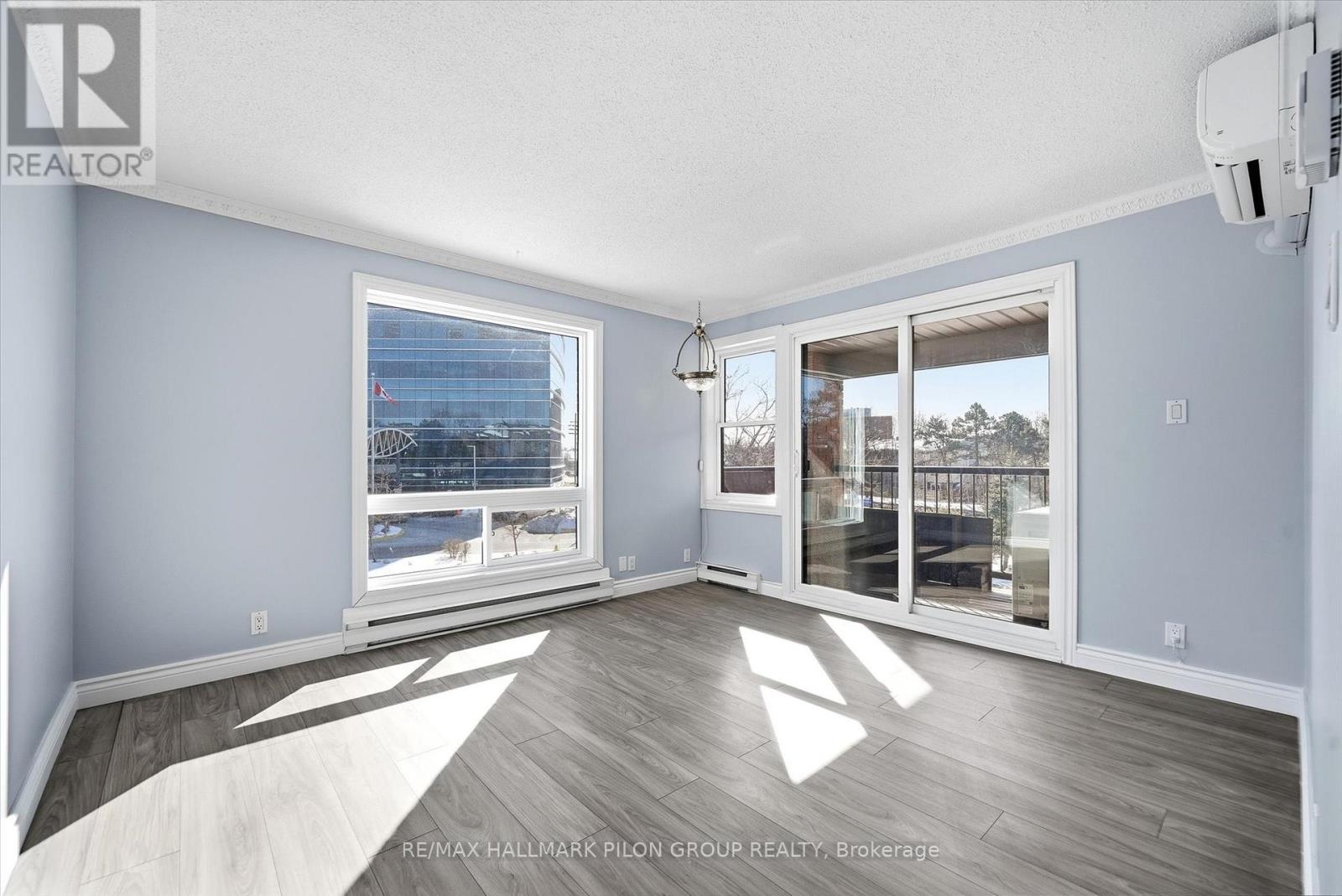 206 - 316 Savard Avenue, Ottawa, Ontario  K1L 7S2 - Photo 4 - X12972962