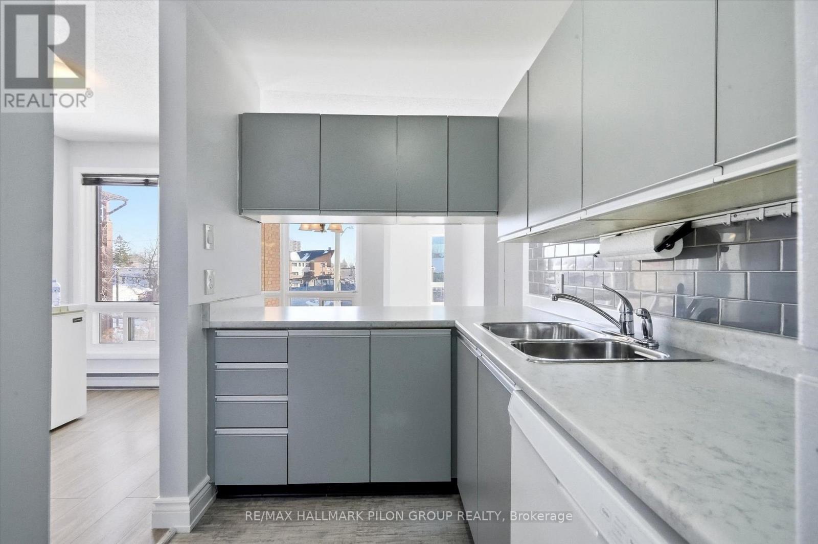 206 - 316 Savard Avenue, Ottawa, Ontario  K1L 7S2 - Photo 6 - X12972962