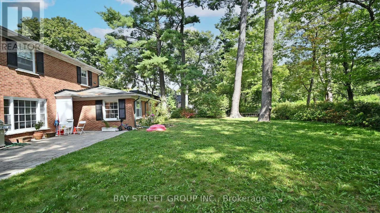 178 Breezy Pines Drive, Mississauga, Ontario  L5B 1B4 - Photo 24 - W12749616