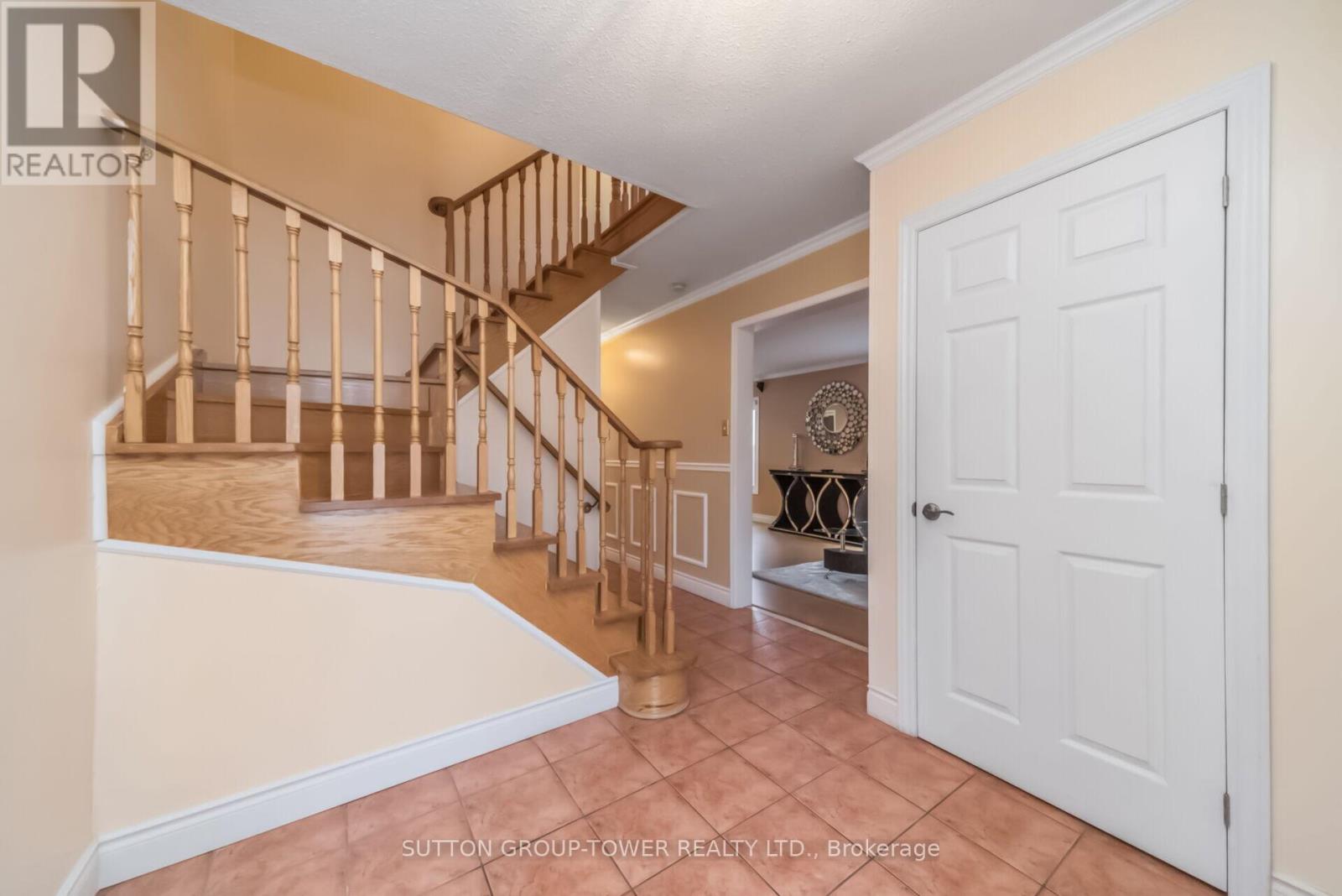 3 Arthurs Crescent, Brampton, Ontario  L6Y 4Y5 - Photo 7 - W13003884