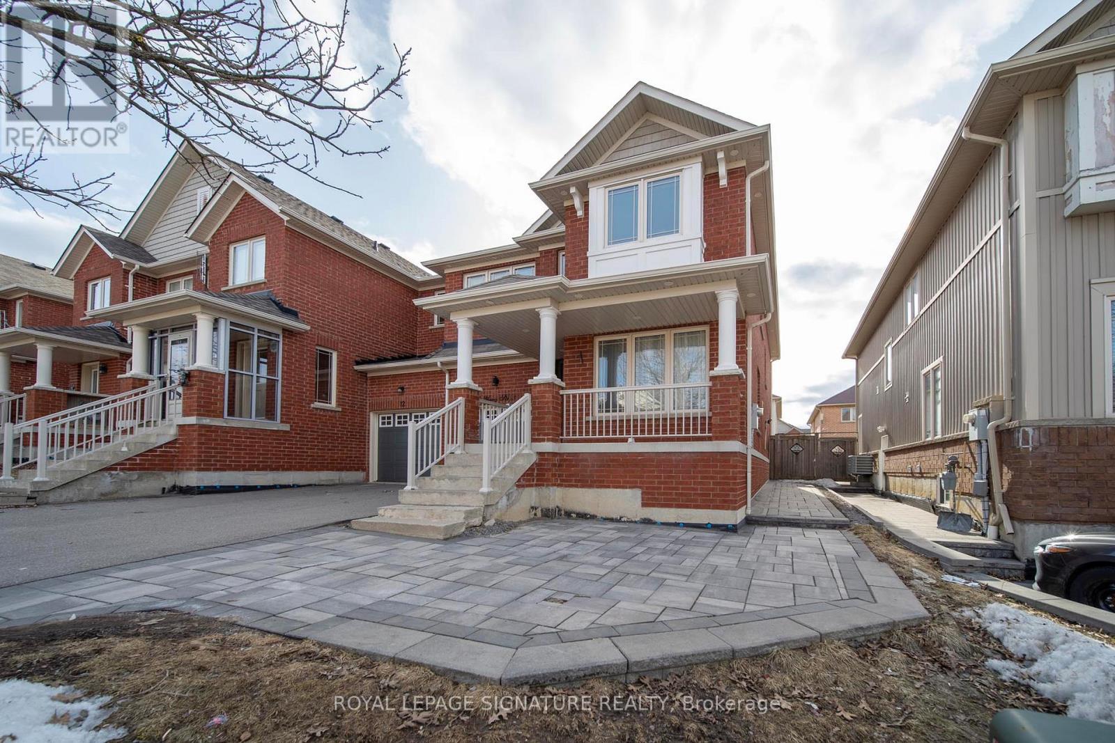 14 YANG STREET, Richmond Hill, Ontario