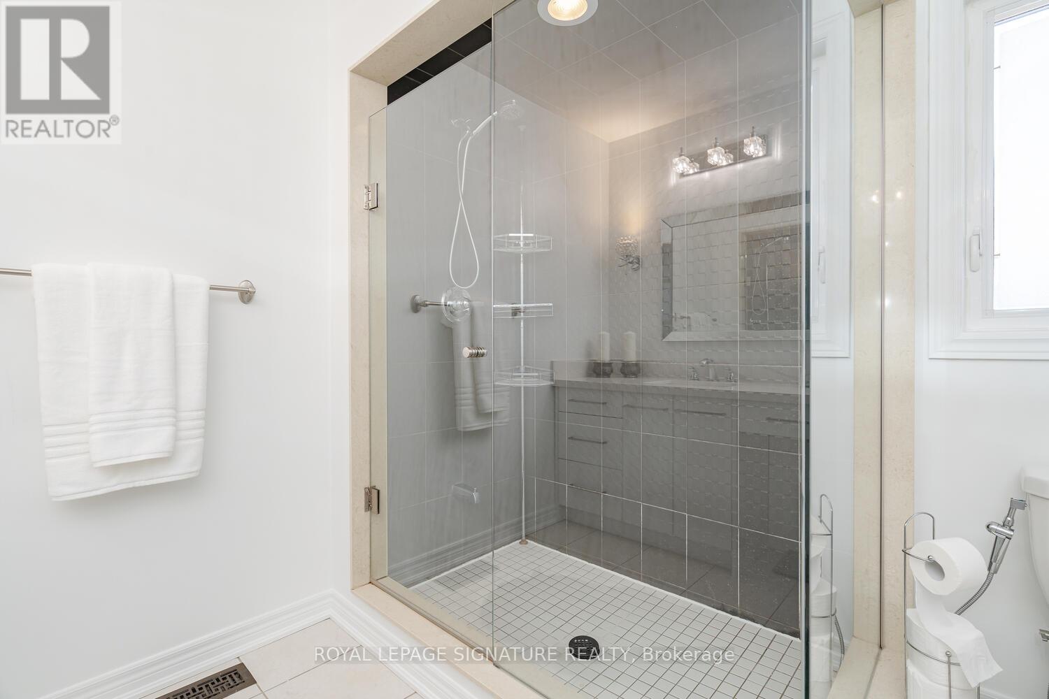 14 Yang Street, Richmond Hill, Ontario  L4E 0M6 - Photo 23 - N13006370