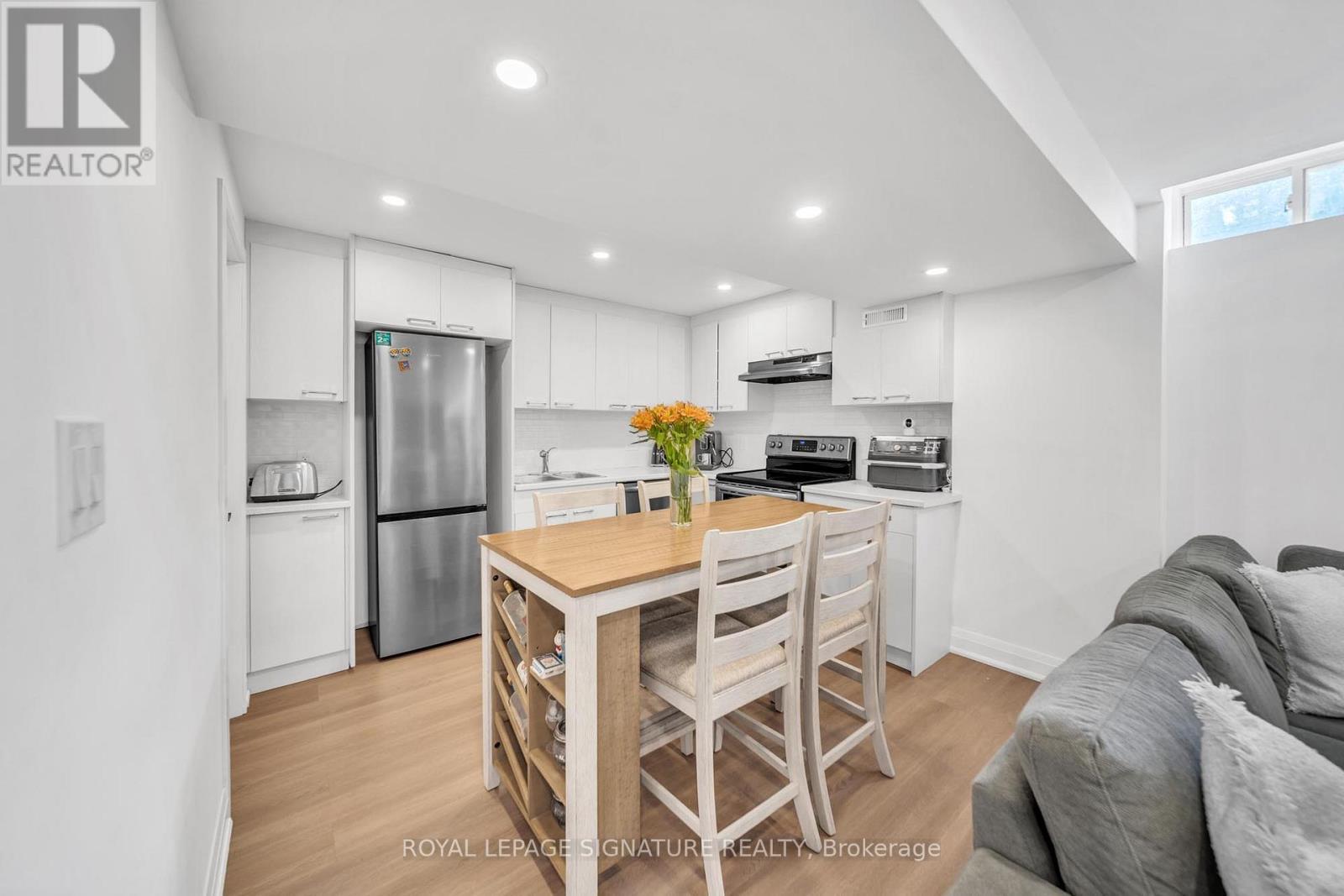 14 Yang Street, Richmond Hill, Ontario  L4E 0M6 - Photo 37 - N13006370