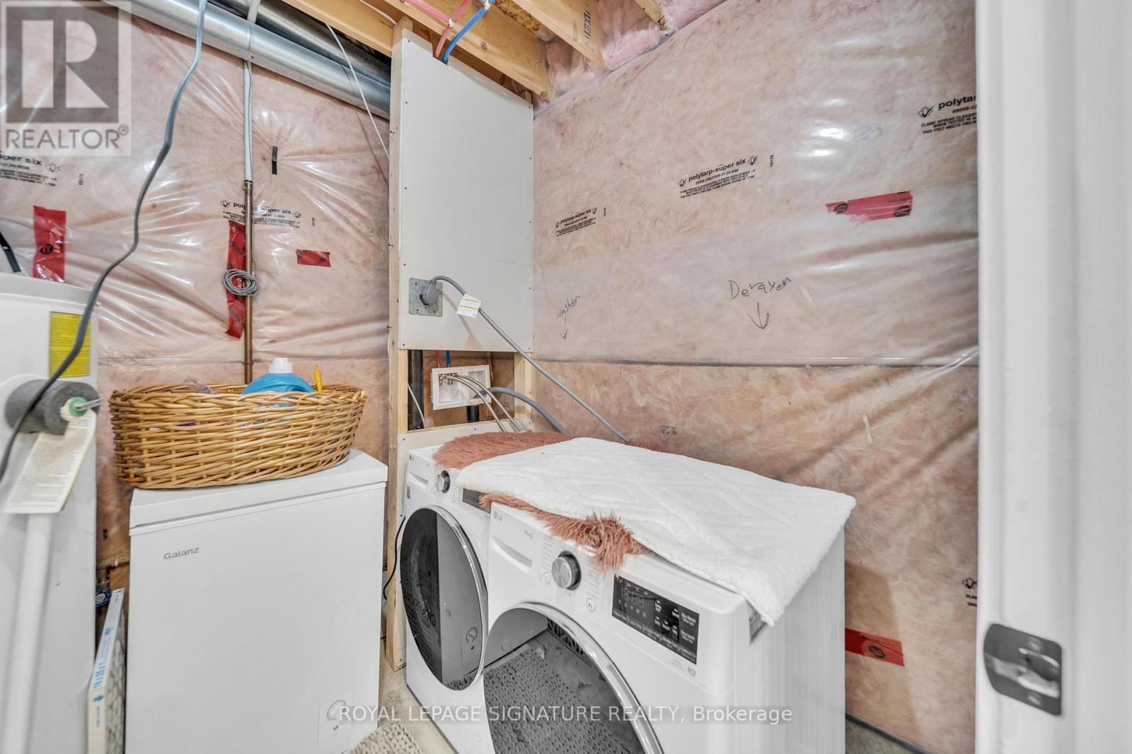 14 Yang Street, Richmond Hill, Ontario  L4E 0M6 - Photo 43 - N13006370