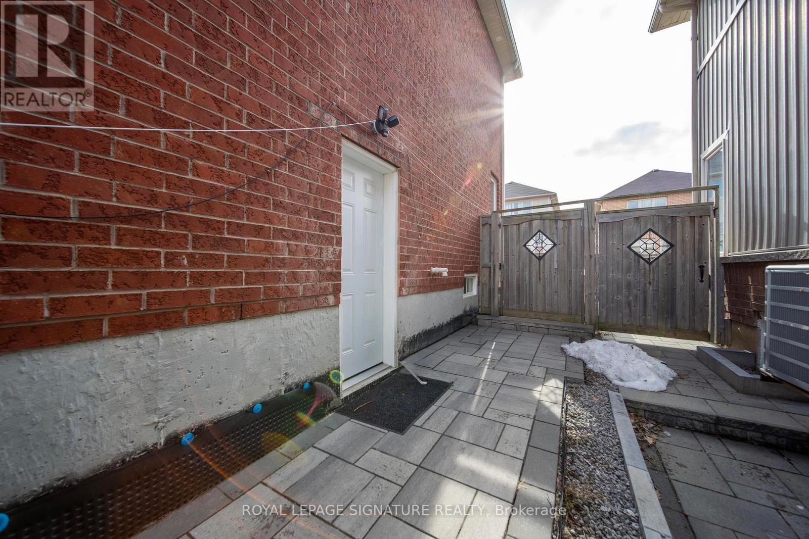 14 Yang Street, Richmond Hill, Ontario  L4E 0M6 - Photo 49 - N13006370